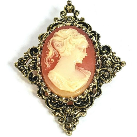 Gerry's Jewelry - 💲BOGO💲 Vintage (1970's) Gerry's Gold Tone Cameo Brooch